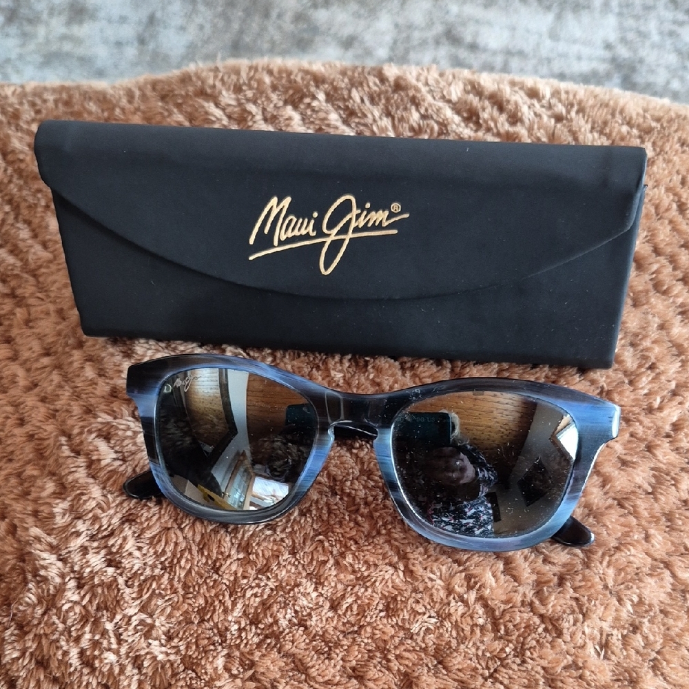 Maui Jim Kaa Point - Blue and Black - Polarized Grey Lenses